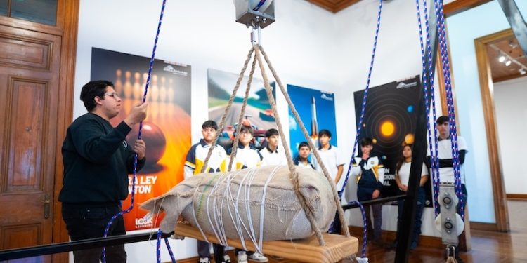 Sala de Arte Casa Collahuasi cierra 2025 con más de 33 mil visitantes y una temporada marcada por la ciencia, literatura e historia