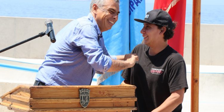 Municipalidad de Iquique y Gobierno Regional de Tarapacá entregan a la comunidad nuevo Skatepark en parque Playa Brava
