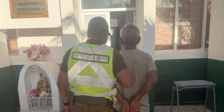 En La Tirana detienen a dos prófugos de la justicia