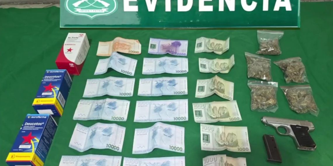 Tres detenidos por porte de arma e infracción a la Ley de Drogas en sector Valle Verde Iquique