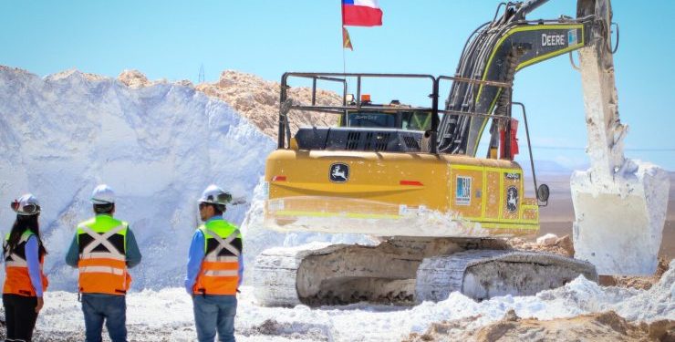 Nace un gigante del litio: Codelco y SQM crean “Nova Andino Litio” para operar en el Salar de Atacama hasta 2060