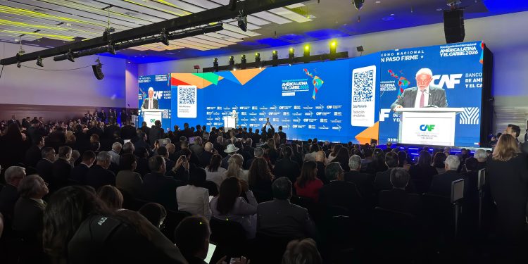 Panamá 2026: Gobernador Carvajal refuerza presencia estratégica de Tarapacá en el Foro Económico Internacional de América Latina y el Caribe