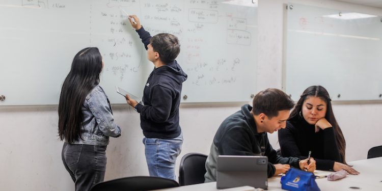 Admisión 2026: Se multiplica la cantidad de jóvenes de menores ingresos que acceden a universidades