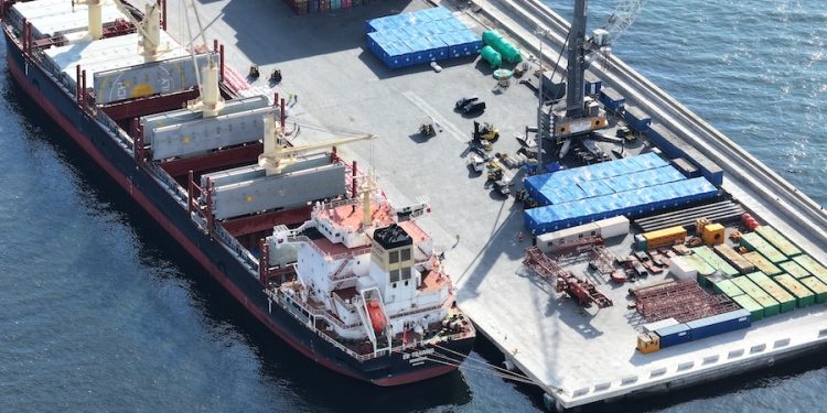 2026: Puerto de Iquique recibe primeras baterías BESS