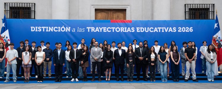 Jóvenes pacientes de Teletón alcanzan puntajes con distinción en la PAES 2025: Estudiarán Medicina