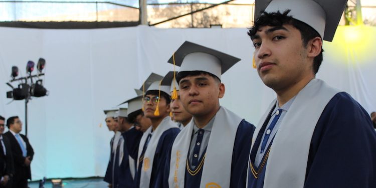 Generación 2025 del Colegio Bajo Molle celebra Puntaje Máximo Nacional y resultados destacados sobre 900 en la PAES