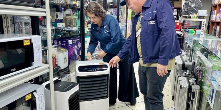 Fiscalizan equipos de climatización en ZOFRI por temporada de verano