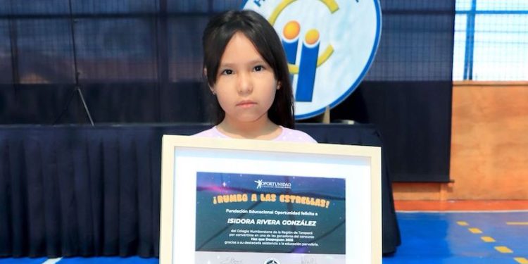 Más allá de las estrellas: Párvulos chilenos que visitarán centro espacial de Inglaterra también recorrerán lugares icónicos de Londres