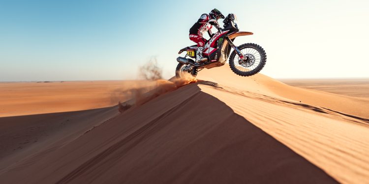 Nacho Cornejo enfrenta una dura Etapa 8 en Wadi Ad-Dawasir y reafirma su lucha por el Top 5