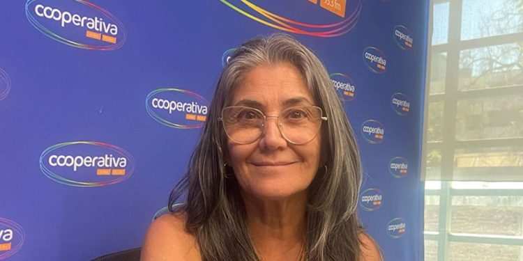 Periodista Verónica Franco es reconocida con el Premio Lenka Franulic 2025