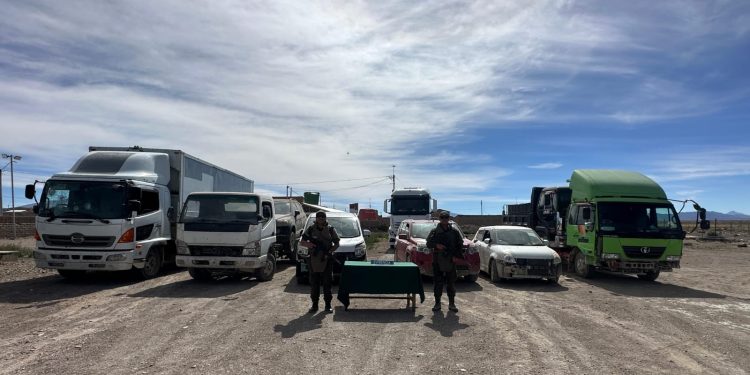 Cinco detenidos por contrabando de vehículos en Colchane