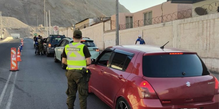 Ronda focalizada de Carabineros y Senda Tarapacá deja seis detenidos e incautación de contrabando en Iquique