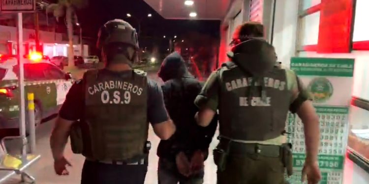 Peritajes de LABOCAR y trabajo del O.S.9 Tarapacá permiten esclarecer homicidio frustrado con arma de fuego en Alto Hospicio