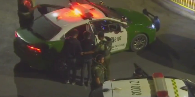 Detienen a 4 adultos y un menor por robo de especies desde vehículo en Alto Hospicio