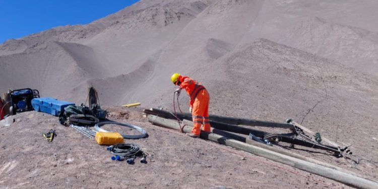 CGE implementa medidas de contingencia y avanza en reconstrucción de parte de red eléctrica robada en Alto Hospicio