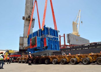 ITI concreta exitosa descarga de transformadores de 122 toneladas