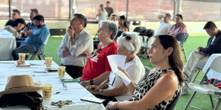 Gobierno de Tarapacá avanza en la etapa final de la Política Regional de Turismo previo a su presentación ante el CORE