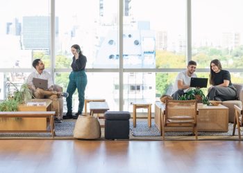 4 recomendaciones al usar IA en el trabajo