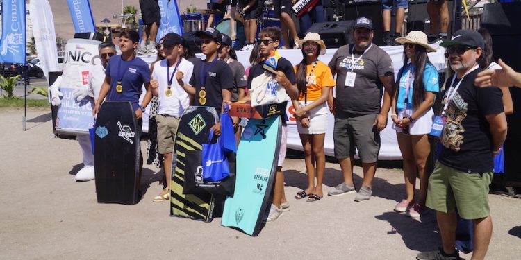 Campeonato de Bodyboard inauguró nueva etapa de fortalecimiento del Barrio Comercial 5 Esquinas en Iquique
