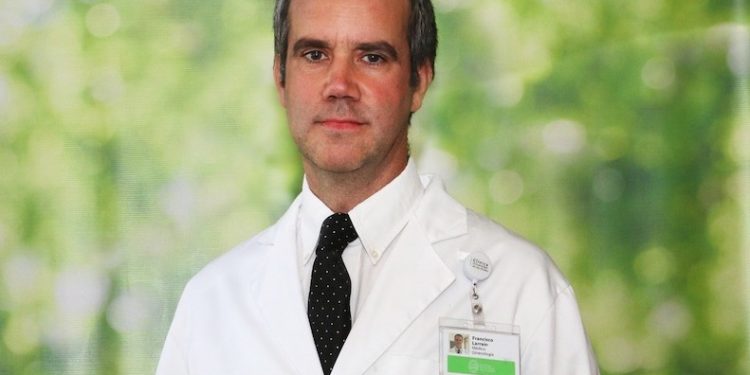 Clínica Universidad de los Andes alcanza cerca de 2.500 cirugías gratuitas para pacientes en listas de espera