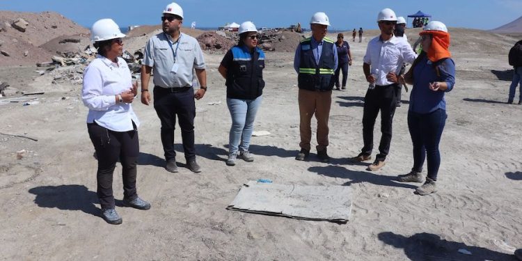 Inicia puesta en marcha de plan para erradicar los vertederos clandestinos en el borde costero de Iquique