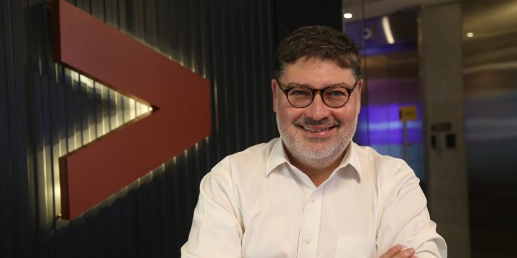 Los 5 elementos que están impulsando las organizaciones exitosas en la implementación de IA