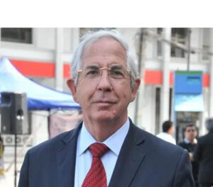 ¿Desarrollo o estancamiento?: Las dudas tras la prórroga anticipada de la concesión ZOFRI / por Patricio Sesnich Stewart