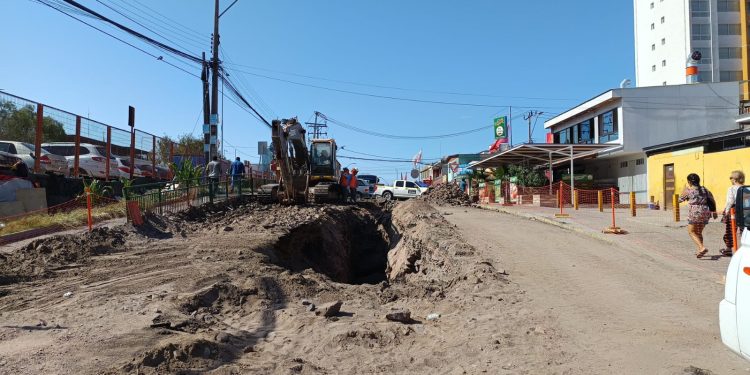 Aguas del Altiplano inicia renovación de colector público en Héroes de La Concepción