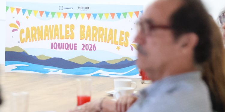 Organizaciones sociales reciben apoyo del Centro Social Victoria en sus carnavales barriales