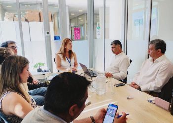 Alianza para acercar la tecnología a niños, niñas y adolescentes de la red