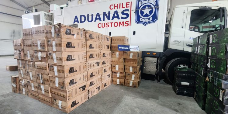 Camión escáner intercepta contrabando de cigarrillos y ketamina en Colchane