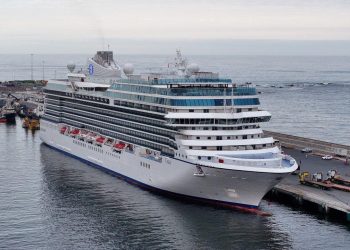 Crucero Vista recala por primera vez en Iquique