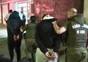 Carabineros detiene a dos adolescentes y recupera camión robado tras seguimiento en Ruta A-65