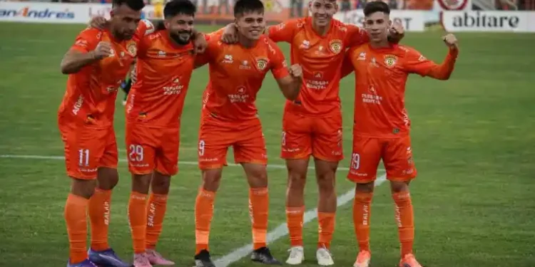 Cobreloa venció 3-1 a Deportes Iquique en partido previo al inicio del torneo Primera B