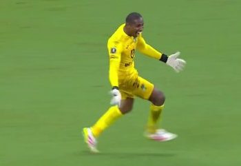 O’Higgins pasó a tercera fase de Copa Libertadores gracias al arquero Omar Carabalí