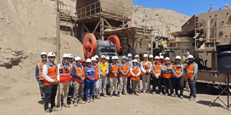 Ministra de Minería y Gobernador de Antofagasta encabezan visita técnica a nuevos chancadores de ENAMI en Taltal