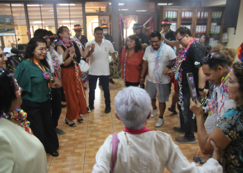 Gobierno y Core fortalecen identidad cultural con tradicional «Martes de challa»