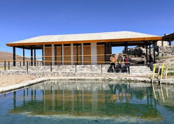 Obras de mejoramiento de las Termas de Enquelga en Parque Nacional Volcán Isluga