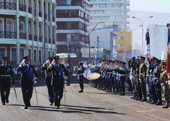 Con desfile aéreo y terrestre conmemoran el Centenerio del Grupo de Aviación Nº1 en Iquique