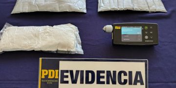 PDI detuvo a extranjero por tráfico de drogas en aeropuerto Chacalluta: Portaba más de 1.600 dosis de ketamina