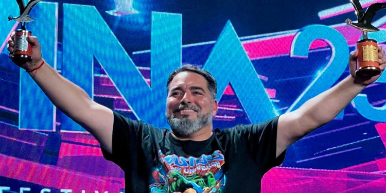 Luego de triunfar en Viña del Mar, Rodrigo Villegas vuelve con renovado show a Iquique