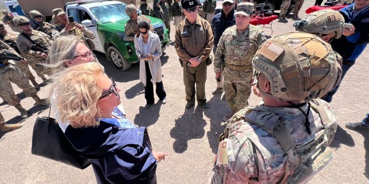Delegada Presidencial presenció en Colchane ejercicio demostrativo de detección de migración irregular