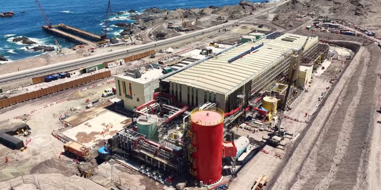 Aguas Horizonte destaca los avances de su megaobra hídrica: Planta desaladora alcanza un 96% de construcción