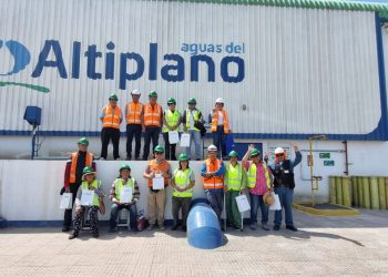 Dirigentes vecinales visitan Planta de Lluta en el Día Mundial del Agua