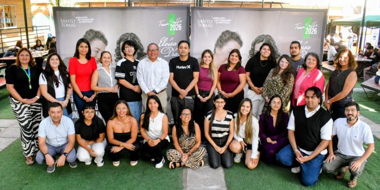 25 estudiantes de Santo Tomás Iquique son reconocidos por representar los valores institucionales