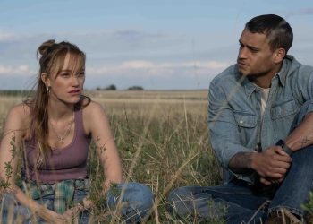 No te olvidaré: Maika Monroe reemplaza el terror por el drama