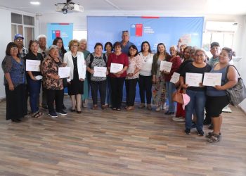 Dirigentas del Tamarugal participan en conmemoración el Día Internacional de la Mujer