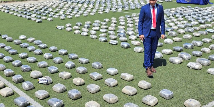 Fiscalía y PDI asestan nuevo golpe al narcotráfico con incautación de más de 2 toneladas de cannabis