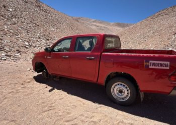 PDI recupera camioneta robada y detiene a tres implicados en procedimientos realizados por la Biro