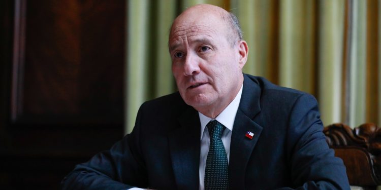 Ministro de Hacienda destaca inversión de BHP en Escondida por más de US$5.000 millones en Antofagasta